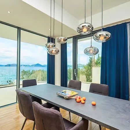 Sapphire Lagoon Villa Slano