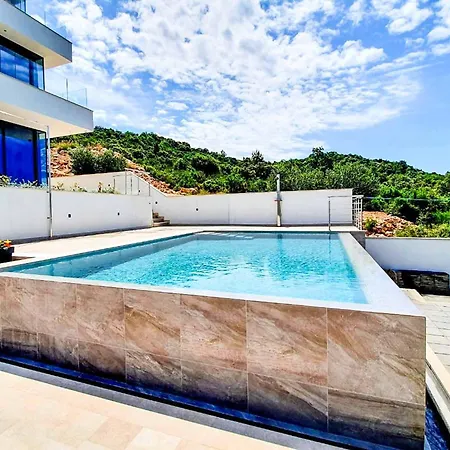 Villa Sapphire Lagoon